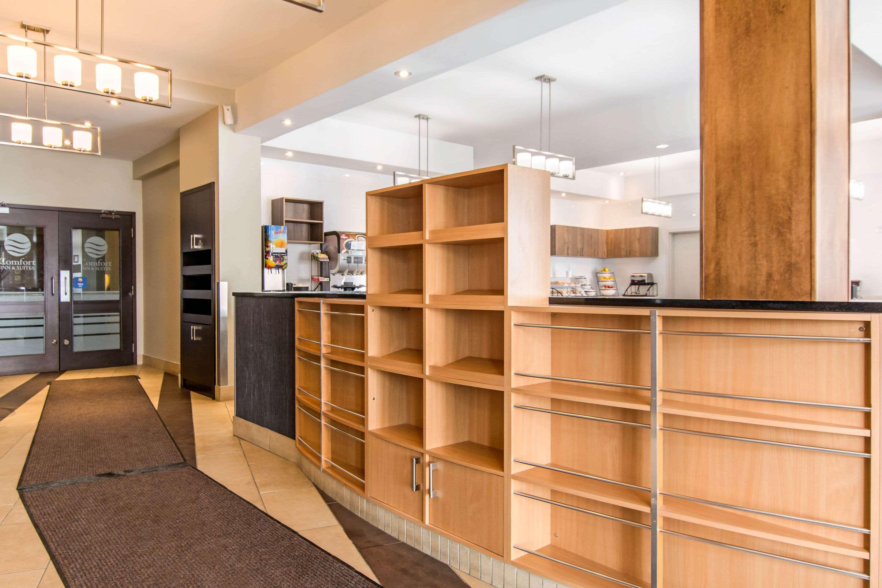 Comfort Inn & Suites Saint-Jerome Εξωτερικό φωτογραφία