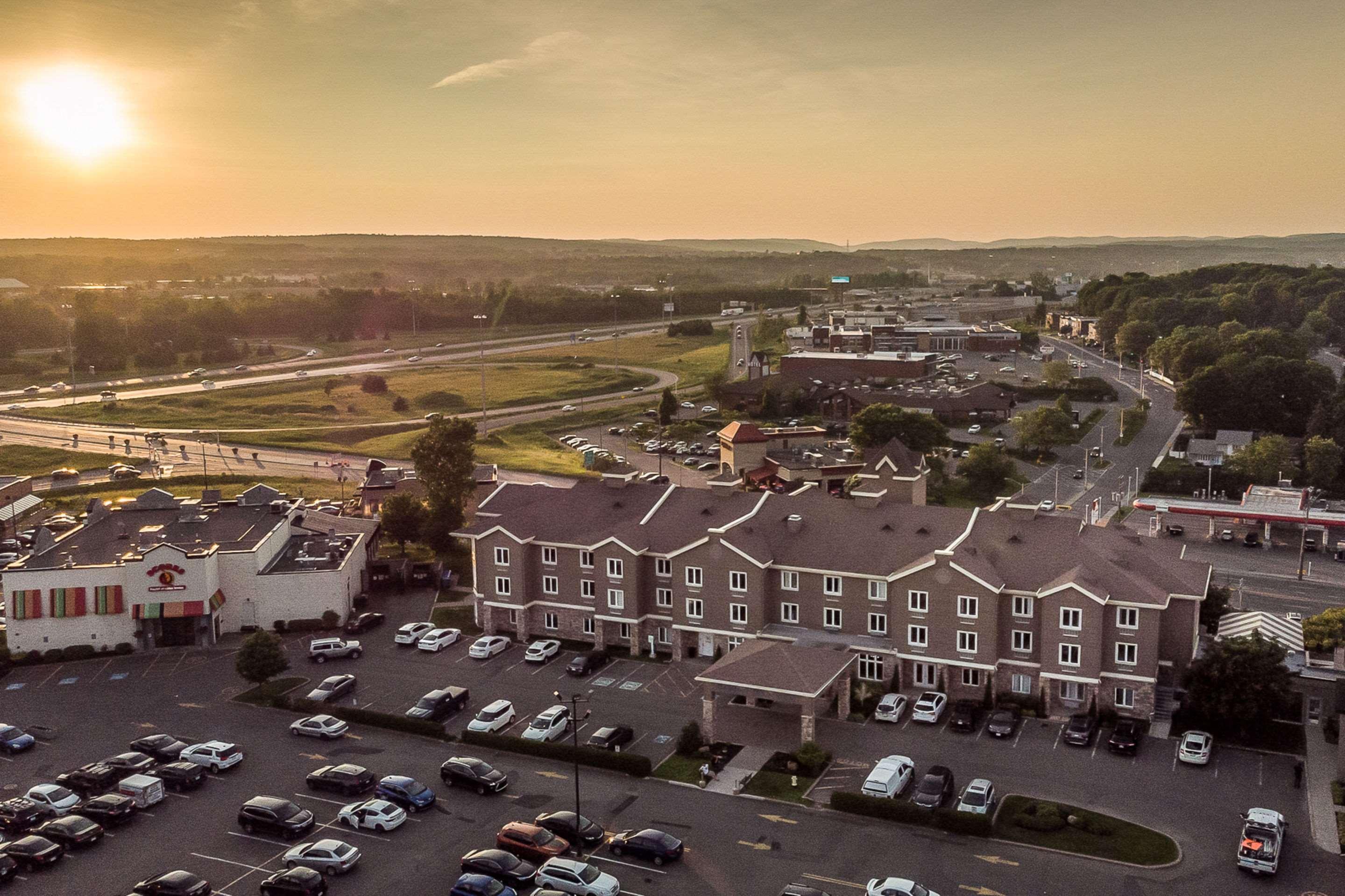 Comfort Inn & Suites Saint-Jerome Εξωτερικό φωτογραφία