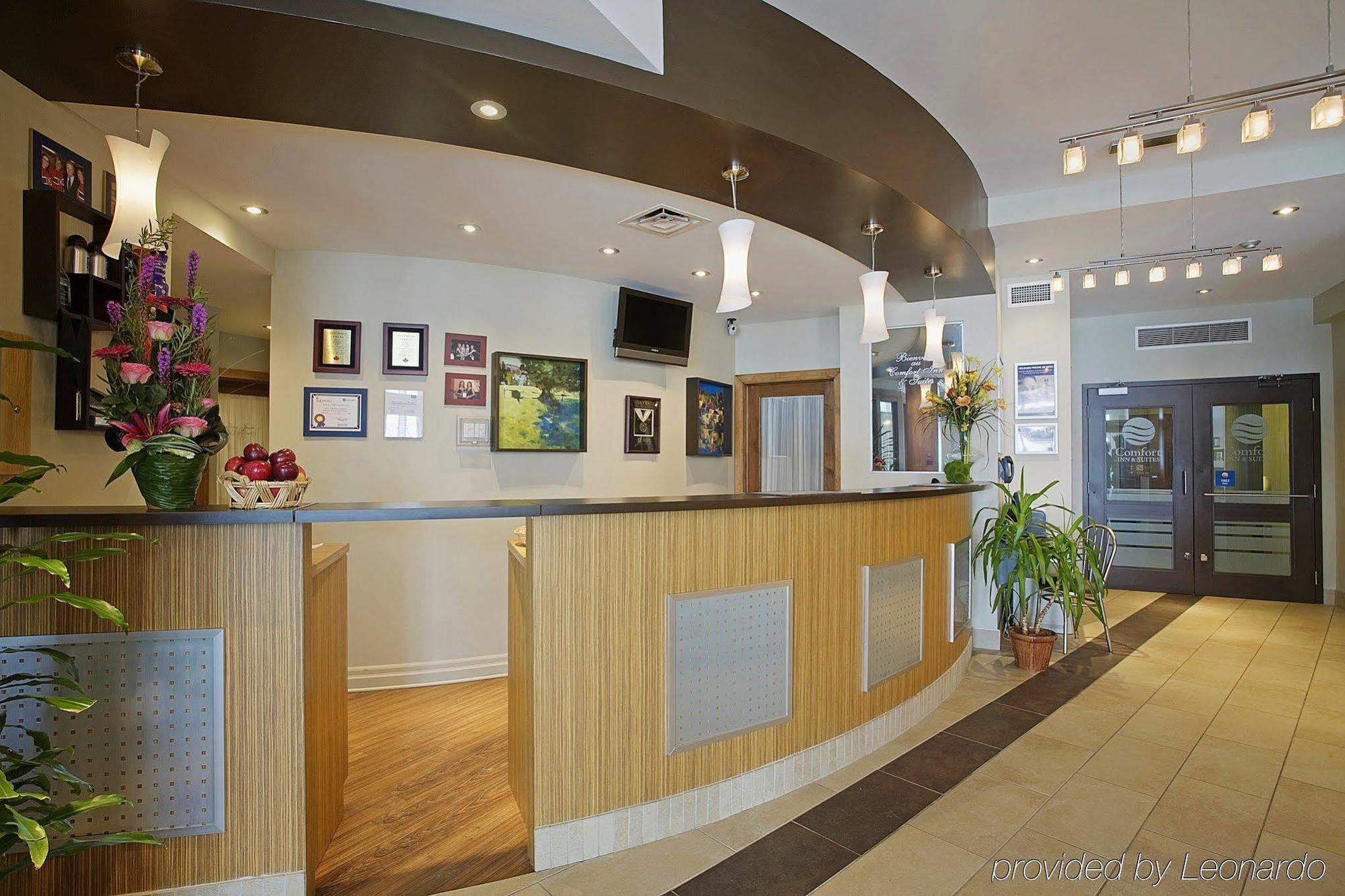 Comfort Inn & Suites Saint-Jerome Εξωτερικό φωτογραφία